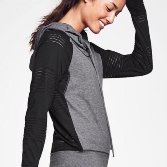 Athleta Tops - ☀️SUMMER SALE!☀️ Women’s Athleta Limitless Perforated Long Sleeve Hoodie